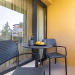 Two-bedroom With Free Private Parking And 6min To Center Apartament