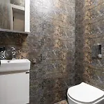 Apartament Two-bedroom With Free Private Parking And 6min To Center *