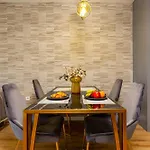 Two-bedroom With Free Private Parking And 6min To Center *