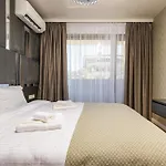 Two-bedroom With Free Private Parking And 6min To Center Płowdiw