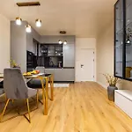 Two-bedroom With Free Private Parking And 6min To Center * Płowdiw