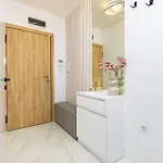Apartament Two-bedroom With Free Private Parking And 6min To Center Płowdiw