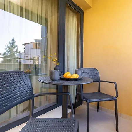 Two-bedroom With Free Private Parking And 6min To Center 公寓