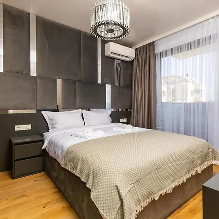 Two-bedroom With Free Parking And 6min To Center Plovdiv